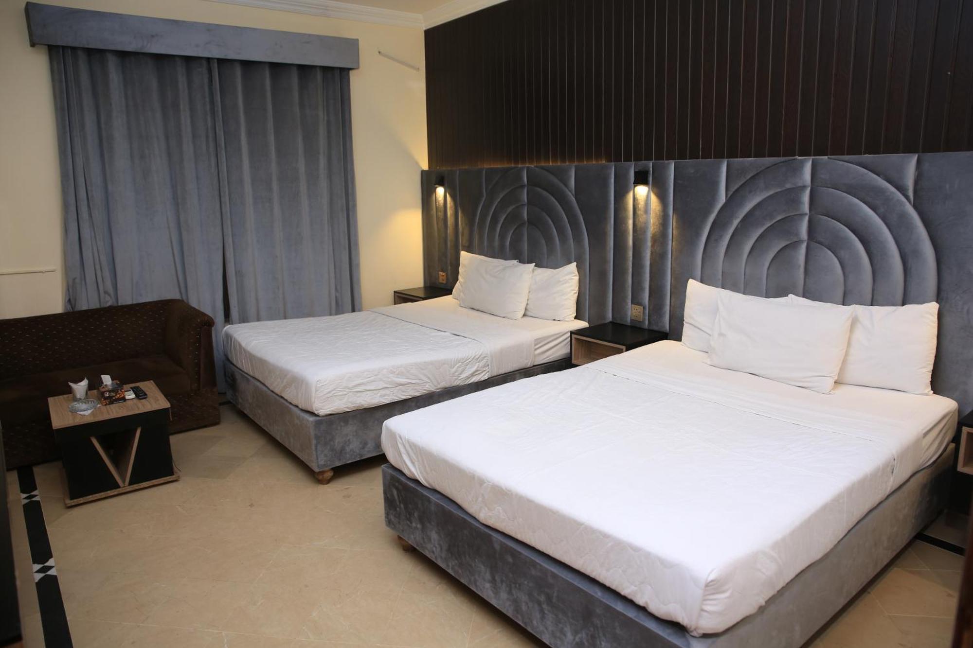 Orbit Residency F-7 Hotell Islamabad Exteriör bild